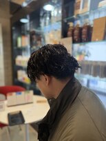 クオリス 赤塚店(QUALIS)&nbsp;春◎縦落ちツイスパパーマ×アップバング爽やかスタイリング