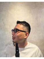 バーバースタジオユー(Barber studio u.) スキンフェード フェザーアップ