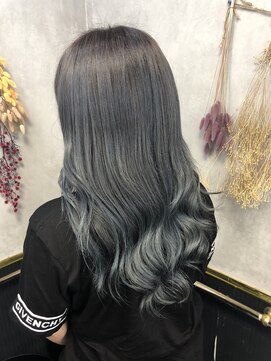 アンク クロス 吉祥寺店 ○イルミナカラー×シルバーアッシュ○ブリーチ有