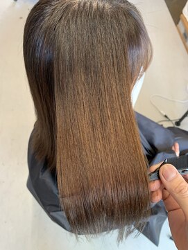 ハチ(hachi) 【まとまり感が続く】縮毛矯正　艶髪☆美髪　ストレートロング