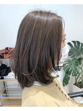リラヘアー(Rela hair) ミディアムレイヤーヘア