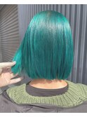 とびきりオシャレに個性派グリーンカラー