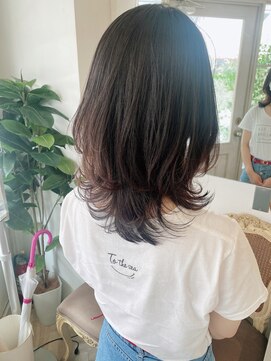 アミュレ(Amule) 大人可愛いひし形くびれ外ハネセミロングウルフヘア梅ヶ丘美容室