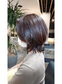 クセを活かしたミディアムスタイル