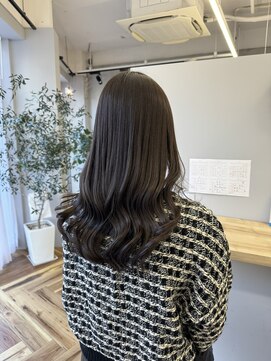 リジー(Litzy) アッシュグレージュ【三國麗奈】