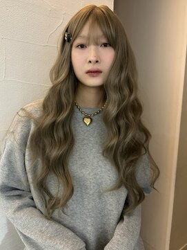 メゾンアクア 表参道(Maison ACQUA) ☆ブリーチなしダブルカラー オリーブ オリーブベージュ ボブ