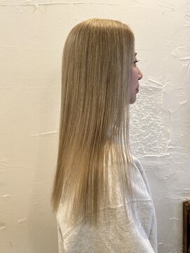 キキ(kiki) ホワイトベージュ