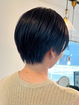 ミルヘアデザイン(mil hair design) ショートヘアー　ブラウンカラー　前髪カット　顔まわり　韓国風