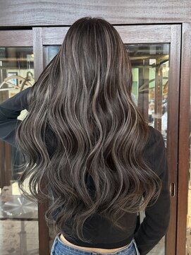 スリー(three) ハイライトカラー