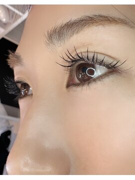 スリーセブントーキョー(Three Seven Tokyo 37) 沁みづらい！すぐ濡らしてOK LEDエクステ！