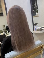 ルーチェ(Lu-che)&nbsp;冬おすすめ！透明感ピンクグレージュのロング