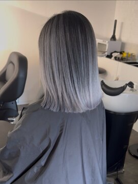 フリーク(FLEEK) コントラストバレイヤージュ