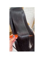 ニカ(NIKA)&nbsp;髪質改善オージュア×黒髪ロング×絹髪