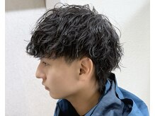 メンズサロンCO：Aメンズカット/メンズパーマ/眉毛/ハイライト【7/31OPEN（予定）】の雰囲気（シャドウパーマ柔らかな動きと束感で、自然な雰囲気を引き出す）