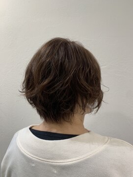 タエビスアリッサム(Taebis Alyssum) ゆるウェーブのエアリーパーマ