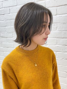 イロ(iro) 【 iro 】ボブ