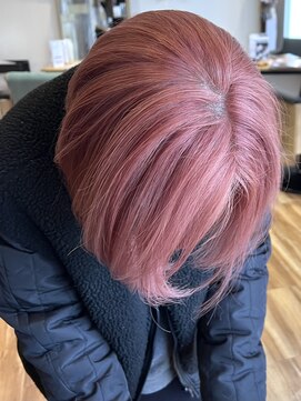 ファヴォリヘアー(favori hair) ボブ／ピンク／ブリーチ