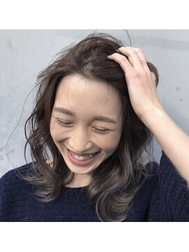 カリス ガーデン(Charis garden) フェミニンおしゃかわミディ