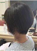大人可愛いえりあし短めのすっきりショートボブ/30代40代50代