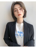 ヒュー 広島(HEW)&nbsp;20代30代大人かわいいくびれショートボブオリーブグレージュ