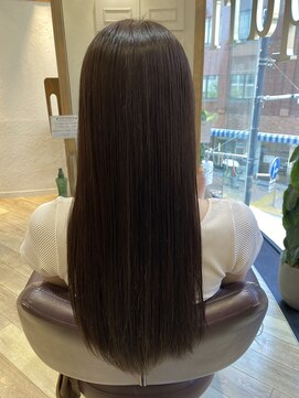 エクリ シセイドウ 麻布十番店(equri×SHISEIDO) ツヤサラロングヘア