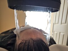 心地よい流水音。。。癒しの頭浸浴