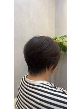 ペロ(pelo.) ツヤショート