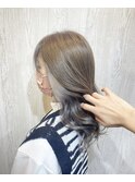 アッシュベージュ×プラチナシルバー【TELA HAIR 石岡】