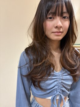 ヘアアンドスペース ベロン(hair&space velon)の写真/【大好評◎】顔周りのカットでイメージを変える！！お客様に合う顔周りの似合わせスタイルをご提案します。