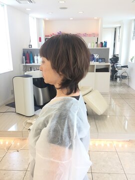 サロン ド コワフュールシェ トモ(salon de coiffure chez tomo) マッシュウルフ