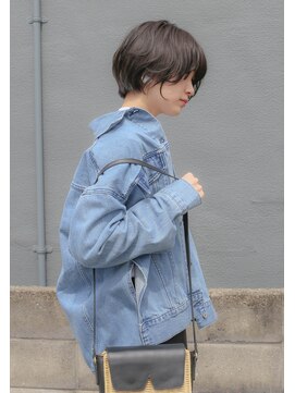 ホワイトルーム(White Room) マニッシュなショートレイヤーヘア♪