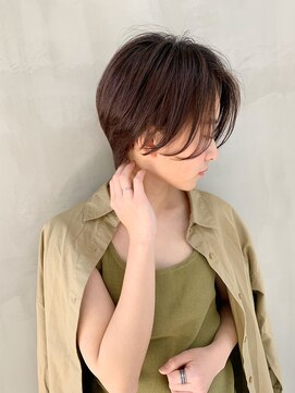 ミィ 表参道(mee.) 【mee.】ブチ うしろスッキリショートヘア