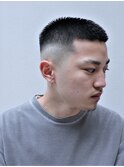 スキンフェードカットスパイキーオシャレボウズ　メンズ