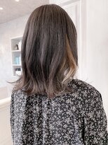 キャアリー(Caary)&nbsp;福山市Caary人気インナーカラーラベンダーグレージュ外ハネロブ