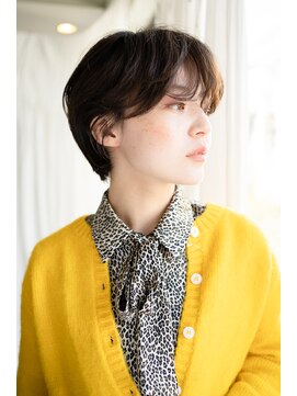 マグノリア オモテサンドウ(MAGNOLiA Omotesando) 重めのカールが可愛い!女っぽマッシュショート・・・HINATA