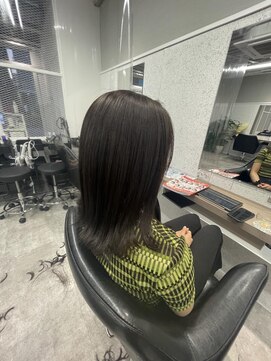 シェル 立川(shell) シアベージュ/ブリーチなし/外ハネ/大人可愛い