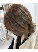 外ハネボブ×ナチュラルハイライト/白髪ぼかし/ハイライト