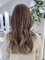 ステア ケース(stair case)&nbsp;伸びてきた根元ばかり見ないようにインナー＆ハイライト