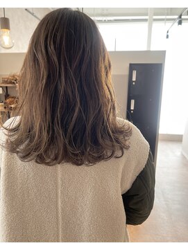 バリー(VALLEY) 【VALLEY hair care&spa】春におすすめベージュカラー