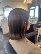 カノア ヘアー ラウンジ(Kanoa hair lounge) 外ハネミディ