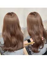 オグジュアリー 表参道(aux.) フォギーベージュ【ayame】(表参道/青山)