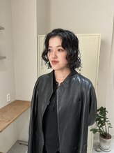 キチ(kici) 切りっぱなし強めボブパーマ