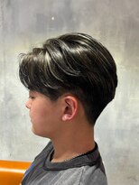 アノ(Ano.)&nbsp;ハイライト×センターパート