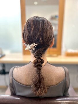 クロエ バイ ラヴィズム 小針店(CLOE by LUVISM) あみおろしローポニー