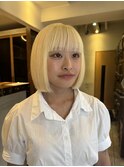 透明感ハイトーン×パツっとボブ