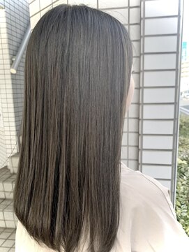 サロンドクロエ(Salon de Chloe) ブリーチなしで透明感カラー ×  9トーンのグレージュ色