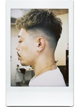 エイル(AILE) MEN'S HAIRスパイキーショートスペインカールブルーブラック