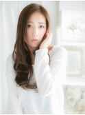 カールで織りなす 《コケティッシュロング》ｃ