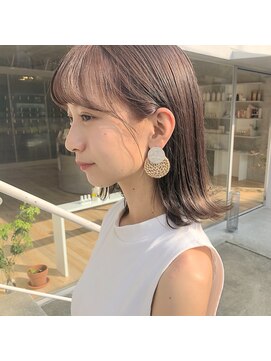 オルセン(OLSEN) ベージュカラー ケアブリーチ ミルクティー 鎖骨ミディ