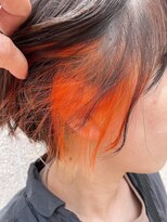 ビーハイブ ギフト(BeeHIVE GIFT) ショートボブ イヤリングカラーオレンジ